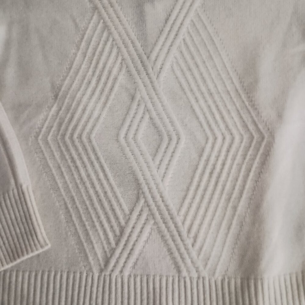 InCashmere Sweater 100% Cashmere Cream Roll Neck Women’s Size M NWT - Picture 5 of 16